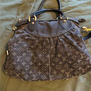 $699 Louis Vuitton Dark Monogram neo cabby Shoulder Bag